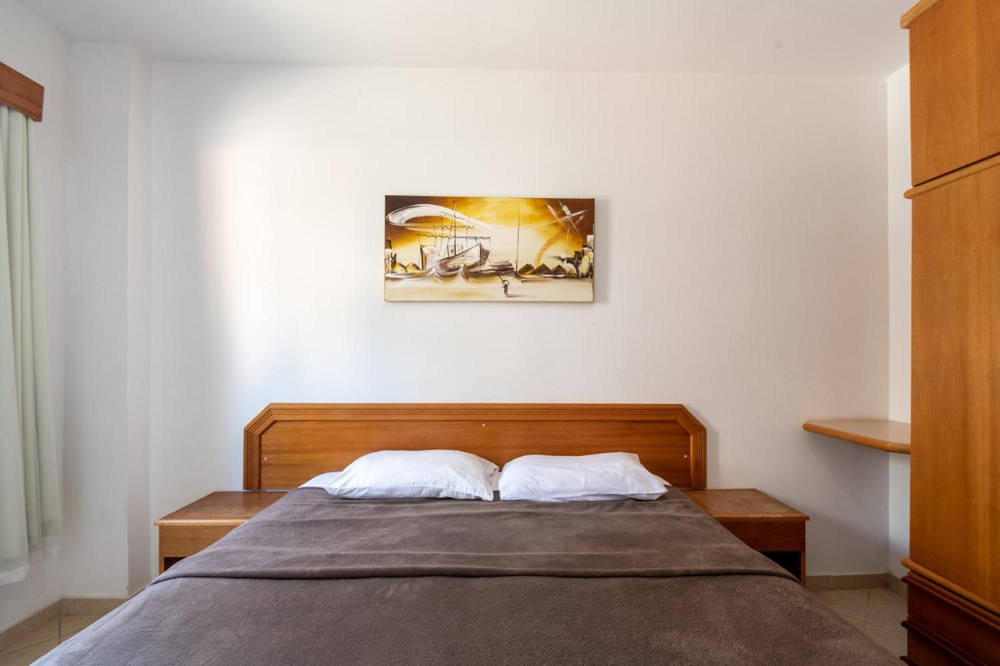 1 Bedroom Apartment Brazil,1658770251:JPEG